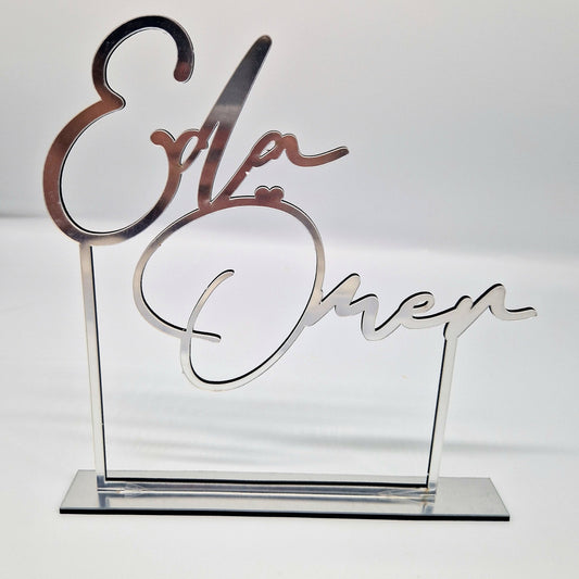 Soporte de nombre de pila en oro o plata