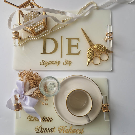 Bandeja de resina para anillos de boda y café